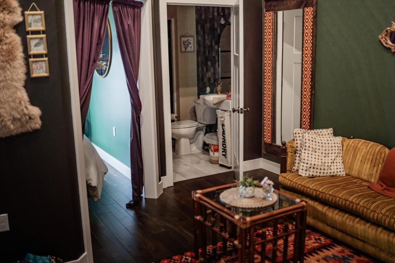 The Atrium - A Boutique Hotel - Suite 17 Perryville ภายนอก รูปภาพ